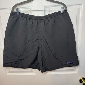 Patagonia Men's Athletic Shorts - Dark Gray Size XL GUC